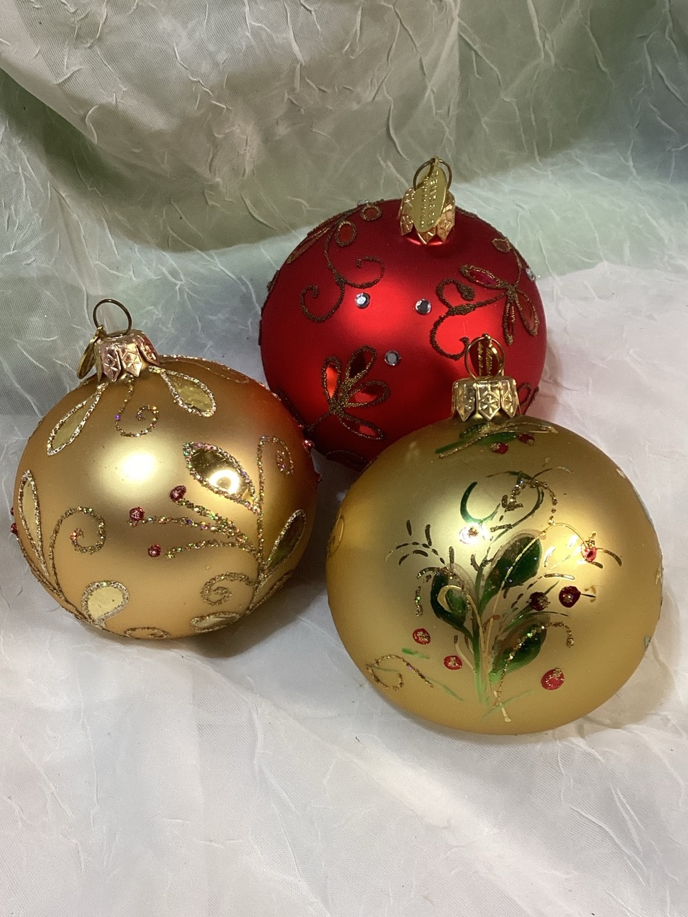 Demdaco Red & Gold Decorative Holiday Christmas Glass Ornament Set x3 Balls